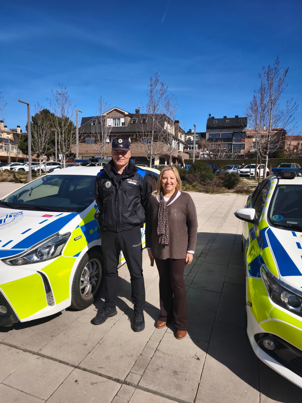 Collado Villalba estrena cinco coches ecológicos para la Policía Local en un acto sin presencia de la prensa